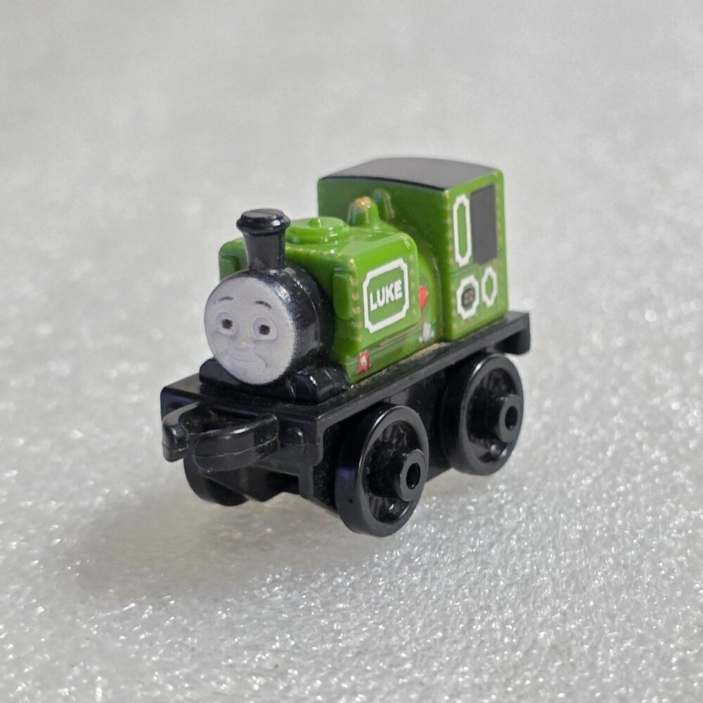 Mattel Gullane Thomas & Friends Minis Luke Green Plastic Train Engine 2 inch